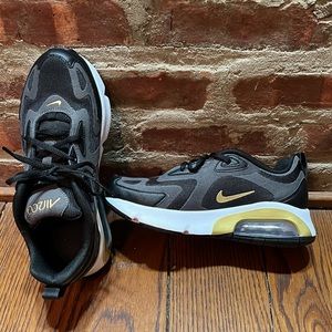 Nike  sneakers in nearly new condition